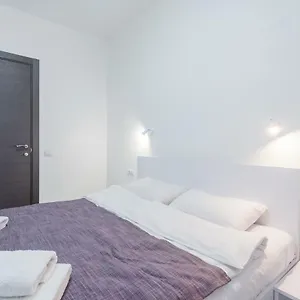 Skyhome Na Nauky Отель